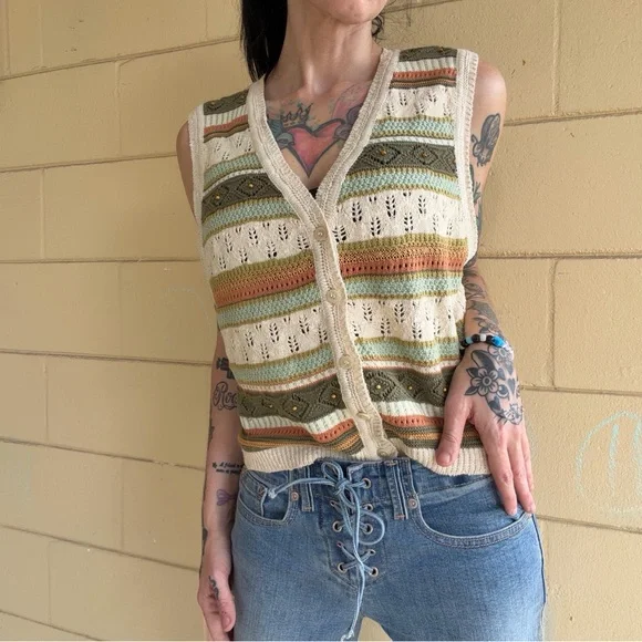 Vintage Liz Sport Button Front Crochet Knit Sweater Vest Cropped Medium Petite - Picture 2 of 6